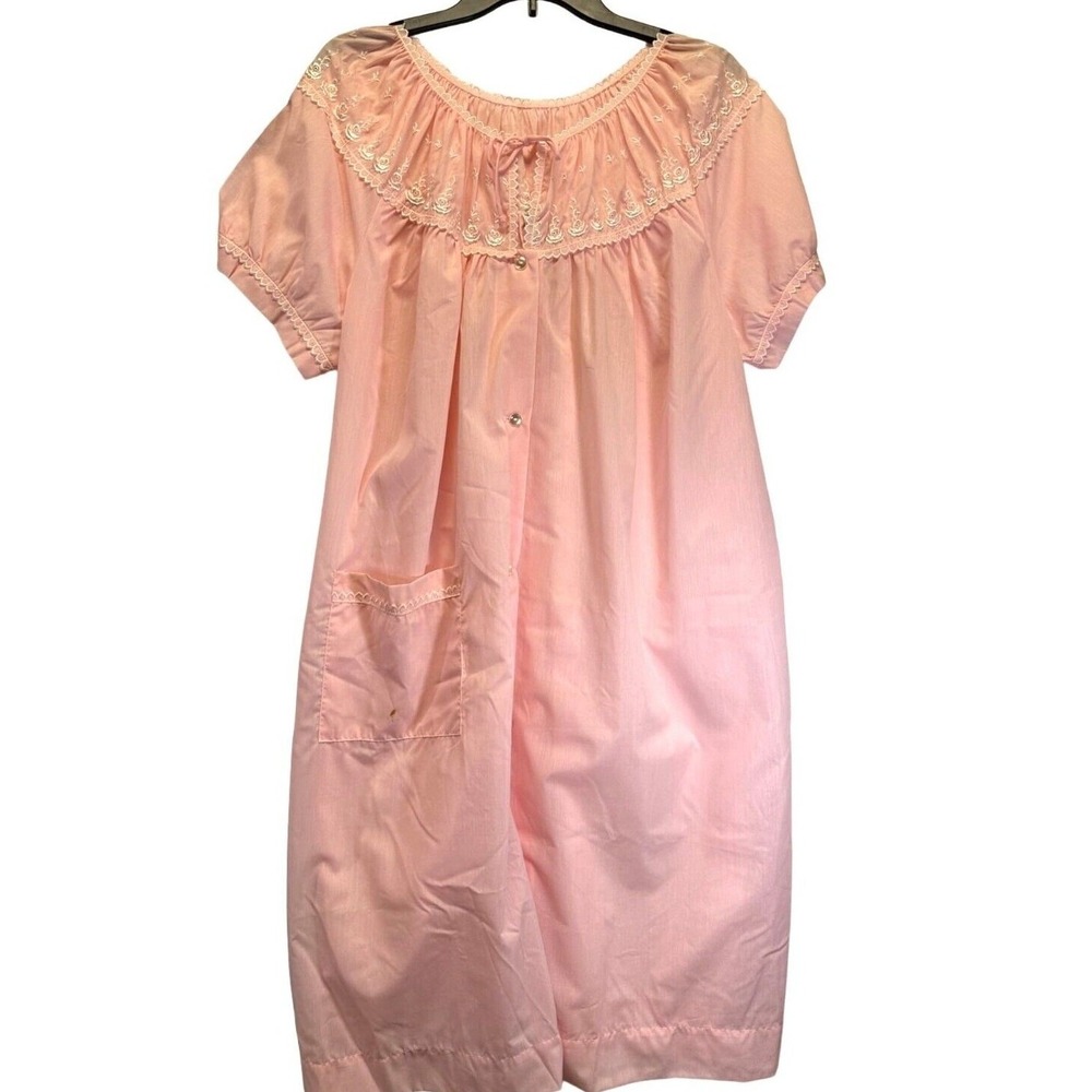 NWT Komar Vintage Button Up Lightweight‎ Robe Pink Size XL Cottage Fairy